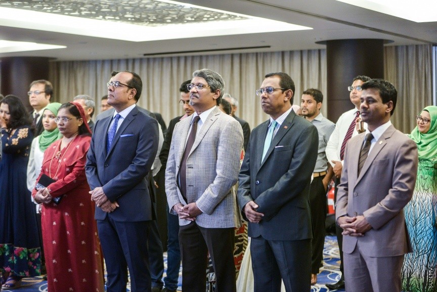 ނޮވެމްބަރ 27، 2017: ރާއްޖެ އާއި ދެކުނު ކޮރެއާއާ ޑިޕްލޮމެޓިކް ގުޅުން ގާއިމްކުރިތާ 50 އަހަރު ފުރުން ފާހަގަކުރުމުގެ ގޮތުން ހޮޓެލް ޖެންގައި ބޭއްވި ރަސްމިއްޔާތުގެ ތެރެއިން -- ސަން ފޮޓޯ/ ފަޔާޒު މޫސާ