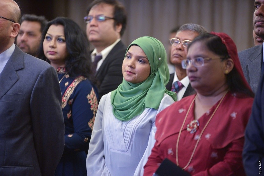 ނޮވެމްބަރ 27، 2017: ރާއްޖެ އާއި ދެކުނު ކޮރެއާއާ ޑިޕްލޮމެޓިކް ގުޅުން ގާއިމްކުރިތާ 50 އަހަރު ފުރުން ފާހަގަކުރުމުގެ ގޮތުން ހޮޓެލް ޖެންގައި ބޭއްވި ރަސްމިއްޔާތުގެ ތެރެއިން -- ސަން ފޮޓޯ/ ފަޔާޒު މޫސާ