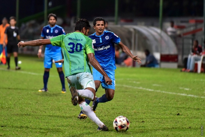 އެފްއޭކަޕްގެ ސެމީ ފައިނަލްގައި ނިއުރޭޑިއަންޓް އާއި ގްރީން ސްޓްރީޓް ބައްދަލު ކުރި މެޗުގެ ތެރެއިން: އެ މެޗު 4 - 0 ގެ ނަތީޖާއަކު ކާމިޔާބުކޮށް، ނިއު އިން ވަނީ ފައިނަލްގެ ޖާގައެއްހޯދާފައި---ސަން ފޮޓޯ/ މުހައްމަދު އަފްރާހް 