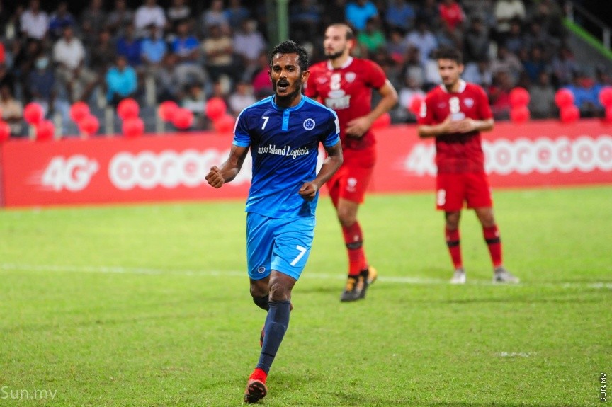 އެފްއޭ ކަޕްގެ ފައިނަލުގައި ނިއު އާއި ޓީސީ ބައްދަލުކުރި މެޗުގެ ތެރެއިން: އެ މެޗު ކާމިޔާބުކޮށް، ނިއު އިން ވަނީ 12 ވަނަ ފަހަރަށް އެފްއޭ ކަޕް ކާމިޔާބުކޮށްފައި --- ސަން ފޮޓޯ/ މުހައްމަދު އަފްރާހް