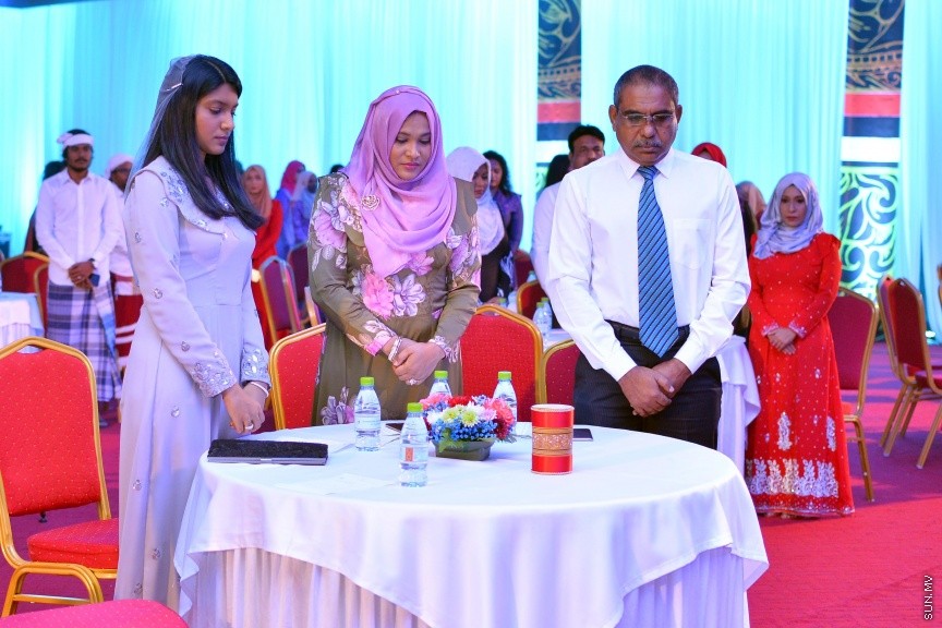 ޑިސެމްބަރ 10، 2017: ބައިނަލްއަޤުވާމީ އިންސާނީ ހައްގުތަކުގެ ދުވަސް ރާއްޖޭގައި ފާހަގަކުރުމުގެ ގޮތުން ދަރުބާރުގޭގައި ބޭއްވި ޖަލްސާގެ ތެރެއިން -- ސަން ފޮޓޯ/ ފަޔާޒު މޫސާ