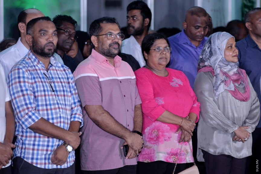 ޑިސެމްބަރ 12، 2017: ރިޔާސީ އިންތިހާބަށް ތައްޔާރު ވުމުގެ ގޮތުން ރައީސް ޔާމީންގެ ރަސްމީ ކެމްޕޭން އޮފީސް ހުޅުވުމަށް ބޭއްވި ހަފްލާގެ ތެރެއިން --- ސަން ފޮޓޯ/ ފަޔާޒު މޫސާ