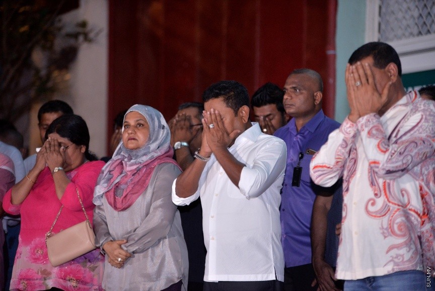 ޑިސެމްބަރ 12، 2017: ރިޔާސީ އިންތިހާބަށް ތައްޔާރު ވުމުގެ ގޮތުން ރައީސް ޔާމީންގެ ރަސްމީ ކެމްޕޭން އޮފީސް ހުޅުވުމަށް ބޭއްވި ހަފްލާގެ ތެރެއިން --- ސަން ފޮޓޯ/ ފަޔާޒު މޫސާ