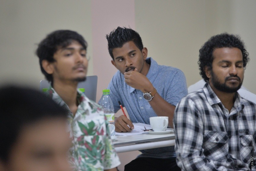 މަޓާޓޯ އާއި ސްރީލަންކާގެ ޓްރެއިނިން އިންސްޓިޓިއުޓެއް ކަމަށްވާ މެކުއޭ ރެން އެންޑް ޖޯންސް އާއި ގުޅިގެން ފަތުރުވެރިކަމުގެ ދާއިރާއަށް ހާއްސަކޮށްގެން ދެ ދުވަހުގެ މުއްދަތަށް ކުރިއަށްގެންދާ ތަމްރީން ޕްރޮގްރާމްގެތެރެއިން---ސަން ފޮޓޯ/ މުހައްމަދު އަފްރާޙް