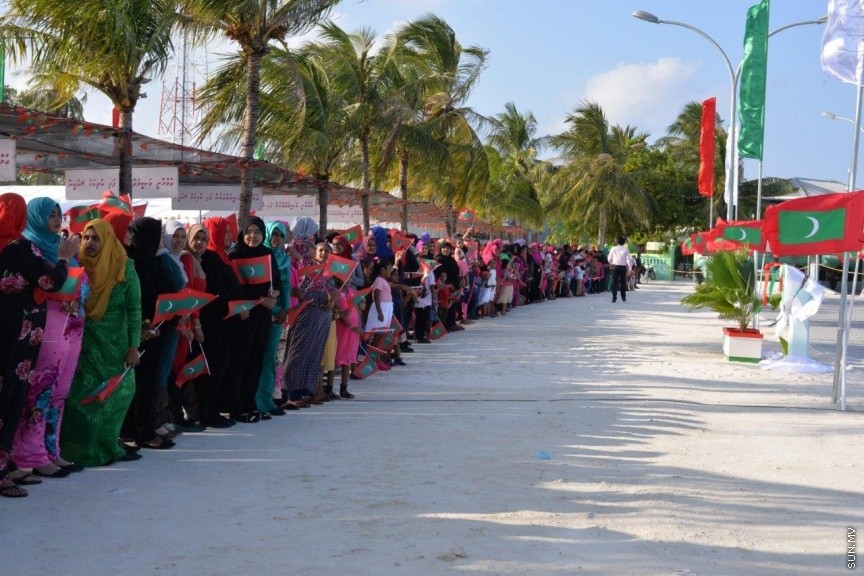 ރައީސުލްޖުމްހޫރިއްޔާ އަބްދުﷲ ޔާމީން އަބްދުލް ޤައްޔޫމް، ނ. އަތޮޅު ވެލިދޫއަށް ވަޑައިގަތުން -- ސަން ފޮޓޯ: ޝާން މުޙައްމަދު 