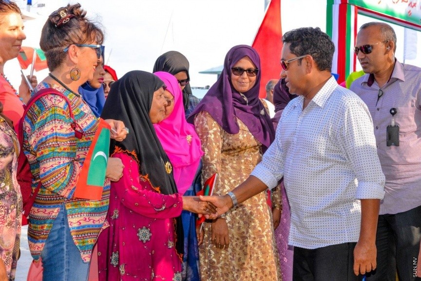 ރައީސުލްޖުމްހޫރިއްޔާ އަބްދުﷲ ޔާމީން އަބްދުލް ޤައްޔޫމް، ނ. އަތޮޅު ވެލިދޫއަށް ވަޑައިގަތުން -- ސަން ފޮޓޯ: ޝާން މުޙައްމަދު 