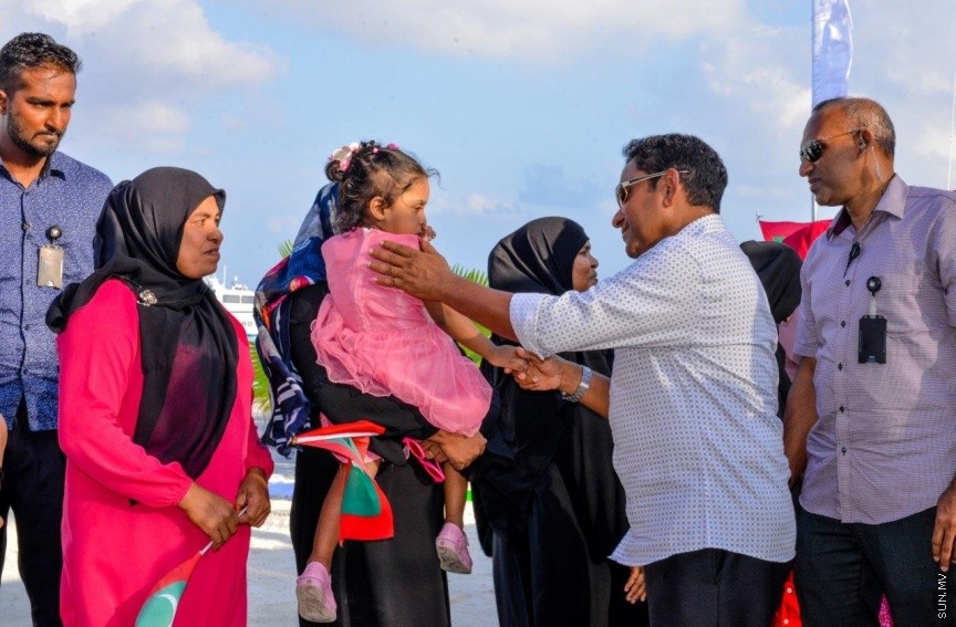 ރައީސުލްޖުމްހޫރިއްޔާ އަބްދުﷲ ޔާމީން އަބްދުލް ޤައްޔޫމް، ނ. އަތޮޅު ވެލިދޫއަށް ވަޑައިގަތުން -- ސަން ފޮޓޯ: ޝާން މުޙައްމަދު 