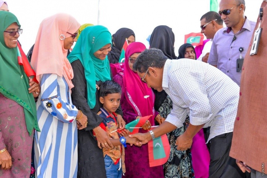 ރައީސުލްޖުމްހޫރިއްޔާ އަބްދުﷲ ޔާމީން އަބްދުލް ޤައްޔޫމް، ނ. އަތޮޅު ވެލިދޫއަށް ވަޑައިގަތުން -- ސަން ފޮޓޯ: ޝާން މުޙައްމަދު 
