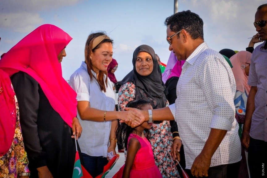 ރައީސުލްޖުމްހޫރިއްޔާ އަބްދުﷲ ޔާމީން އަބްދުލް ޤައްޔޫމް، ނ. އަތޮޅު ވެލިދޫއަށް ވަޑައިގަތުން -- ސަން ފޮޓޯ: ޝާން މުޙައްމަދު 