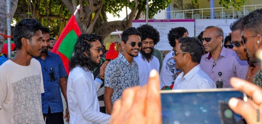 ރައީސުލްޖުމްހޫރިއްޔާ އަބްދުﷲ ޔާމީން އަބްދުލް ޤައްޔޫމް، ނ. އަތޮޅު ވެލިދޫއަށް ވަޑައިގަތުން -- ސަން ފޮޓޯ: ޝާން މުޙައްމަދު 