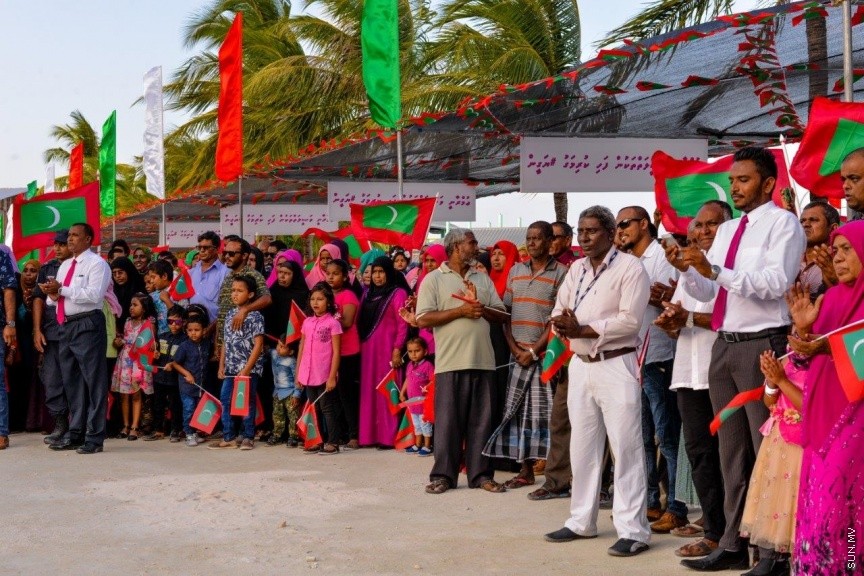 ރައީސުލްޖުމްހޫރިއްޔާ އަބްދުﷲ ޔާމީން އަބްދުލް ޤައްޔޫމް، ނ. އަތޮޅު ވެލިދޫއަށް ވަޑައިގަތުން -- ސަން ފޮޓޯ: ޝާން މުޙައްމަދު 