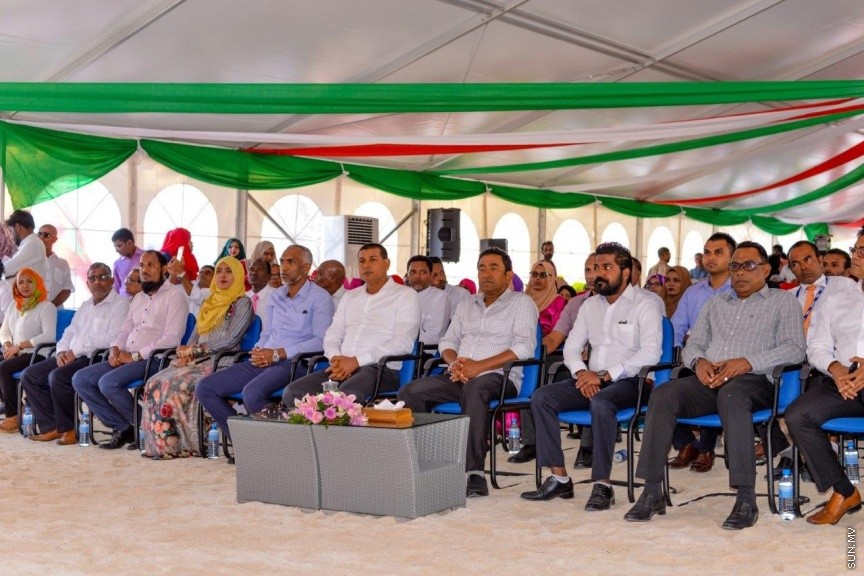 ރައީސުލްޖުމްހޫރިއްޔާ އަބްދުﷲ ޔާމީން އަބްދުލް ޤައްޔޫމް، ނ. އަތޮޅު ވެލިދޫއަށް ވަޑައިގަތުން -- ސަން ފޮޓޯ: ޝާން މުޙައްމަދު 