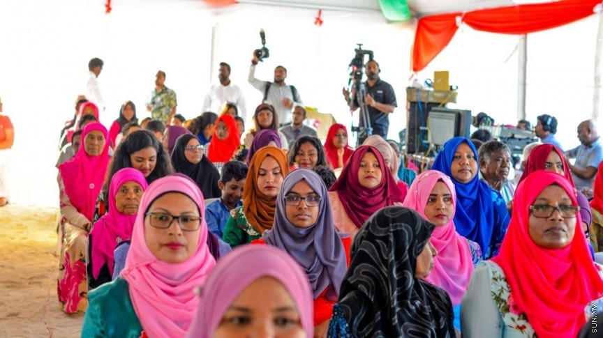 ރައީސުލްޖުމްހޫރިއްޔާ އަބްދުﷲ ޔާމީން އަބްދުލް ޤައްޔޫމް، ނ. އަތޮޅު ވެލިދޫއަށް ވަޑައިގަތުން -- ސަން ފޮޓޯ: ޝާން މުޙައްމަދު 
