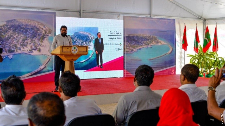 ރައީސުލްޖުމްހޫރިއްޔާ އަބްދުﷲ ޔާމީން އަބްދުލް ޤައްޔޫމް، ނ. އަތޮޅު ވެލިދޫއަށް ވަޑައިގަތުން -- ސަން ފޮޓޯ: ޝާން މުޙައްމަދު 