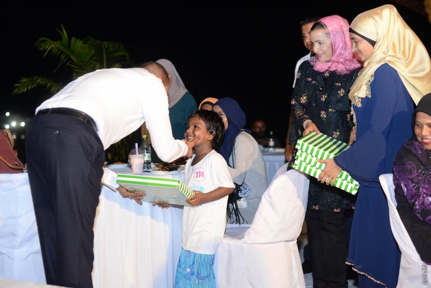ސަދަގާތު ފައުންޑޭޝަނުން ބޭއްވި ހިތާނީ ފެސްޓިވަލް ނިންމުމުގެ  ރަސްމިއްޔާތުގެ ތެރެއިން---ސަން ފޮޓޯ/ މުހައްމަދު އަފްރާހް 