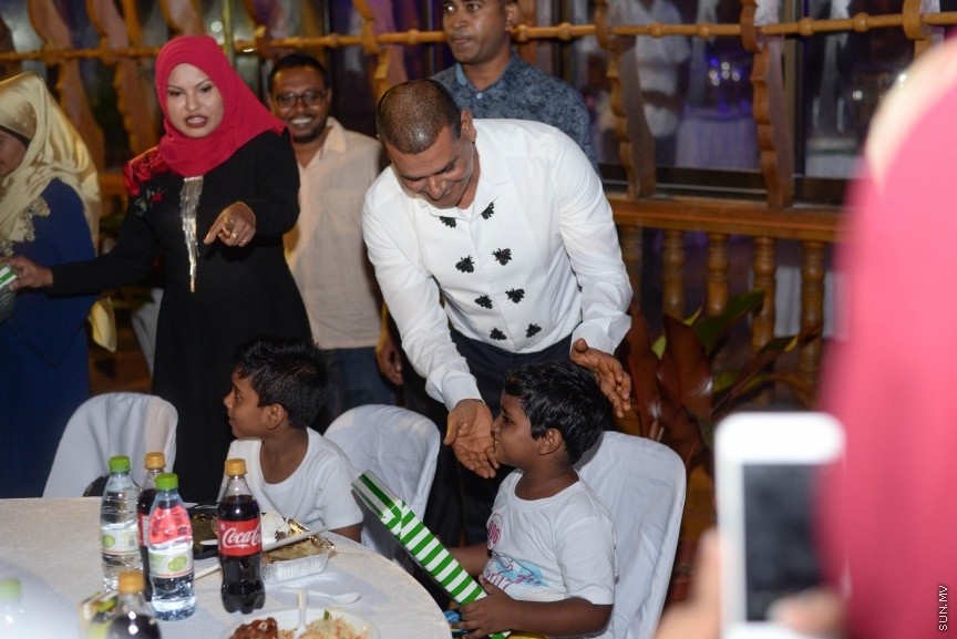 ސަދަގާތު ފައުންޑޭޝަނުން ބޭއްވި ހިތާނީ ފެސްޓިވަލް ނިންމުމުގެ  ރަސްމިއްޔާތުގެ ތެރެއިން---ސަން ފޮޓޯ/ މުހައްމަދު އަފްރާހް 