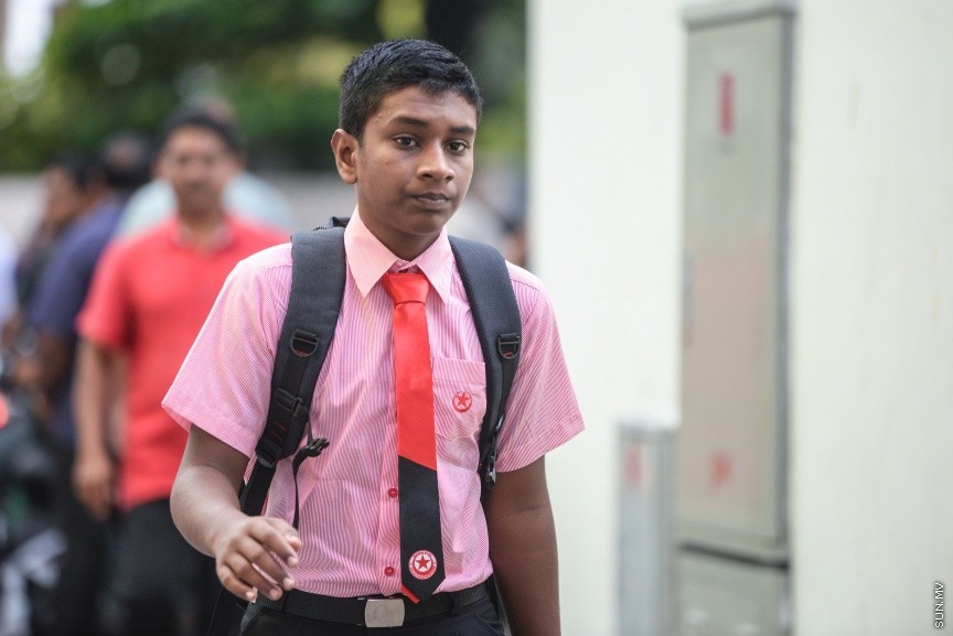 ޖެނުއަރީ 14، 2018: ދޮޅު މަހަށް ވުރެ ދިގު ޗުއްޓީއަކަށް ފަހު، 81،000 ދަރިވަރުންނާ އެކު ދިރާސީ އާ އަހަރުގެ ކިޔެވުން ފަށުން -- ސަން ފޮޓޯ/ ފަޔާޒު މޫސާ