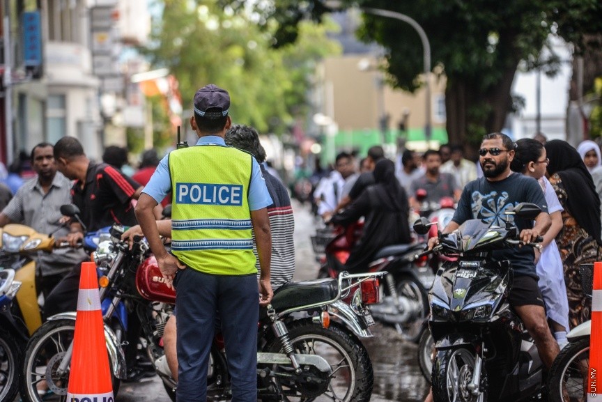 ޖެނުއަރީ 14، 2018: ދޮޅު މަހަށް ވުރެ ދިގު ޗުއްޓީއަކަށް ފަހު، 81،000 ދަރިވަރުންނާ އެކު ދިރާސީ އާ އަހަރުގެ ކިޔެވުން ފަށުން -- ސަން ފޮޓޯ/ ފަޔާޒު މޫސާ