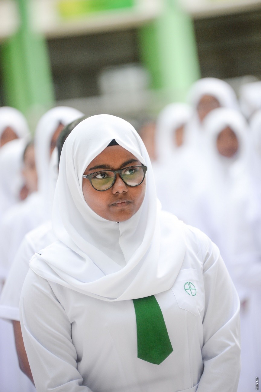 ޖެނުއަރީ 14، 2018: ދޮޅު މަހަށް ވުރެ ދިގު ޗުއްޓީއަކަށް ފަހު، 81،000 ދަރިވަރުންނާ އެކު ދިރާސީ އާ އަހަރުގެ ކިޔެވުން ފަށުން -- ސަން ފޮޓޯ/ ފަޔާޒު މޫސާ