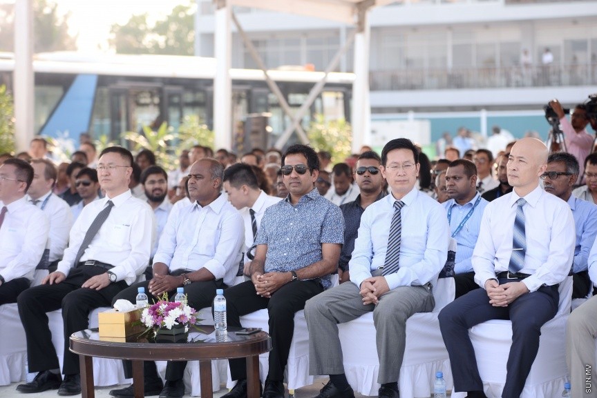 ޖެނުއަރީ 29، 2018: ވެލާނާ އިންޓަނޭޝަނަލް އެއާޕޯޓު ތަރައްގީ ކުރުމަށް ހިންގާ މަޝްރޫއުގެ ތެރޭގައި ހިމެނޭ އާ ސީޕްލޭން ޓާމިނަލްގެ އަމަލީ މަސައްކަތް ފަށުން -- ސަން ފޮޓޯ/ ފަޔާޒު މޫސާ