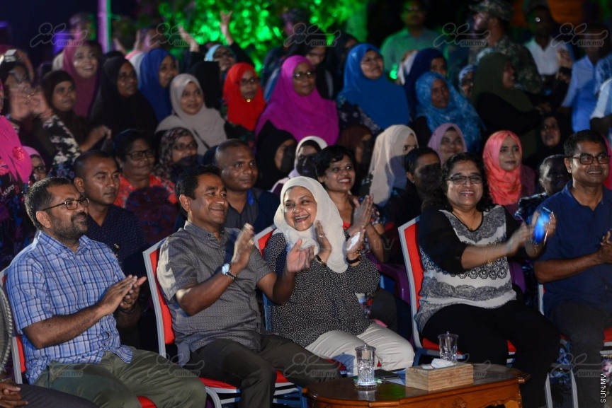  ވެރިކަން ކުރާ ޕާޓީ އިން ވެސްޓް ޕާކް ސަރަހައްދުގައި "ކަނބަލުންގެ ގުޅުން" ނަމުގައި ބޭއްވި ޖަލްސާގެ ތެރެއިން---ސަން ފޮޓޯ/ މުހައްމަދު އަފްރާހް