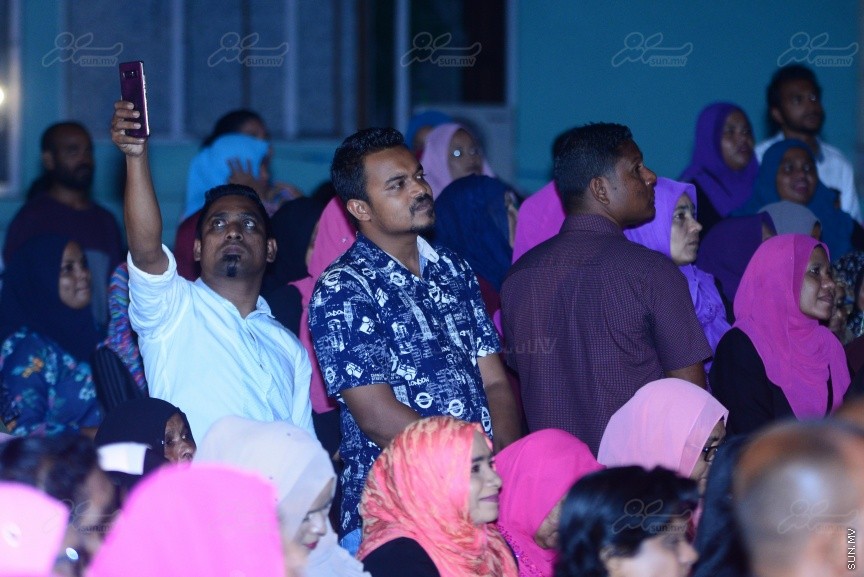  ވެރިކަން ކުރާ ޕާޓީ އިން ވެސްޓް ޕާކް ސަރަހައްދުގައި "ކަނބަލުންގެ ގުޅުން" ނަމުގައި ބޭއްވި ޖަލްސާގެ ތެރެއިން---ސަން ފޮޓޯ/ މުހައްމަދު އަފްރާހް