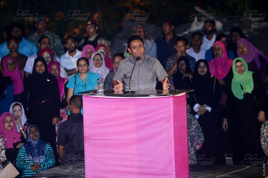  ވެރިކަން ކުރާ ޕާޓީ އިން ވެސްޓް ޕާކް ސަރަހައްދުގައި "ކަނބަލުންގެ ގުޅުން" ނަމުގައި ބޭއްވި ޖަލްސާގެ ތެރެއިން---ސަން ފޮޓޯ/ މުހައްމަދު އަފްރާހް