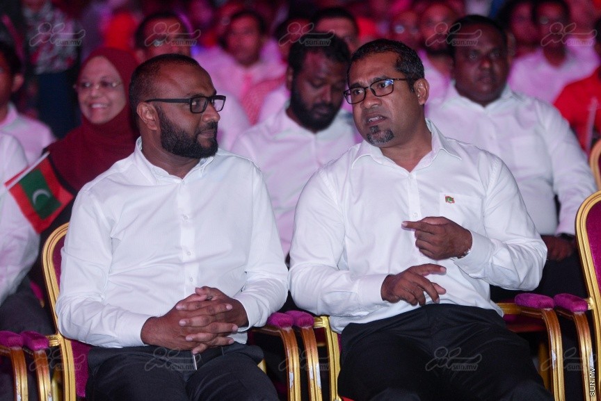 "މަގެ ދީނާ މަގެ ގައުމާ!"ގެ ނަމުގައި ސަރުކާރު ހިންގާ ކޯލިޝަންއިން ކާނިވާ ސަރަހައްދުގައި ބޭއްވި ޖަލްސާގެ ތެރެއިން---ސަން ފޮޓޯ/ މުހައްމަދު އަފްރާހް