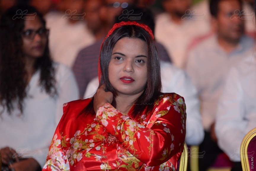 "މަގެ ދީނާ މަގެ ގައުމާ!"ގެ ނަމުގައި ސަރުކާރު ހިންގާ ކޯލިޝަންއިން ކާނިވާ ސަރަހައްދުގައި ބޭއްވި ޖަލްސާގެ ތެރެއިން---ސަން ފޮޓޯ/ މުހައްމަދު އަފްރާހް