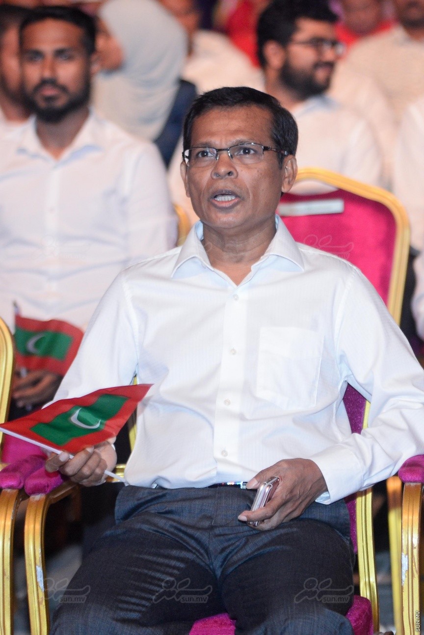 "މަގެ ދީނާ މަގެ ގައުމާ!"ގެ ނަމުގައި ސަރުކާރު ހިންގާ ކޯލިޝަންއިން ކާނިވާ ސަރަހައްދުގައި ބޭއްވި ޖަލްސާގެ ތެރެއިން---ސަން ފޮޓޯ/ މުހައްމަދު އަފްރާހް