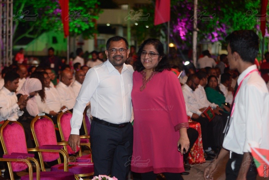 "މަގެ ދީނާ މަގެ ގައުމާ!"ގެ ނަމުގައި ސަރުކާރު ހިންގާ ކޯލިޝަންއިން ކާނިވާ ސަރަހައްދުގައި ބޭއްވި ޖަލްސާގެ ތެރެއިން---ސަން ފޮޓޯ/ މުހައްމަދު އަފްރާހް
