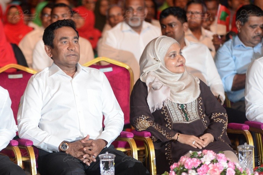 "މަގެ ދީނާ މަގެ ގައުމާ!"ގެ ނަމުގައި ސަރުކާރު ހިންގާ ކޯލިޝަންއިން ކާނިވާ ސަރަހައްދުގައި ބޭއްވި ޖަލްސާގެ ތެރެއިން---ސަން ފޮޓޯ/ މުހައްމަދު އަފްރާހް