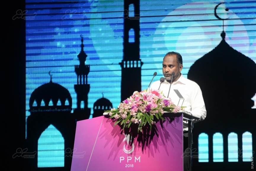 "މަގެ ދީނާ މަގެ ގައުމާ!"ގެ ނަމުގައި ސަރުކާރު ހިންގާ ކޯލިޝަންއިން ކާނިވާ ސަރަހައްދުގައި ބޭއްވި ޖަލްސާގެ ތެރެއިން---ސަން ފޮޓޯ/ މުހައްމަދު އަފްރާހް