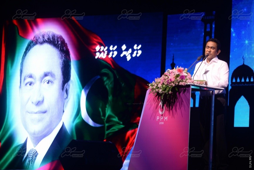 "މަގެ ދީނާ މަގެ ގައުމާ!"ގެ ނަމުގައި ސަރުކާރު ހިންގާ ކޯލިޝަންއިން ކާނިވާ ސަރަހައްދުގައި ބޭއްވި ޖަލްސާގެ ތެރެއިން---ސަން ފޮޓޯ/ މުހައްމަދު އަފްރާހް