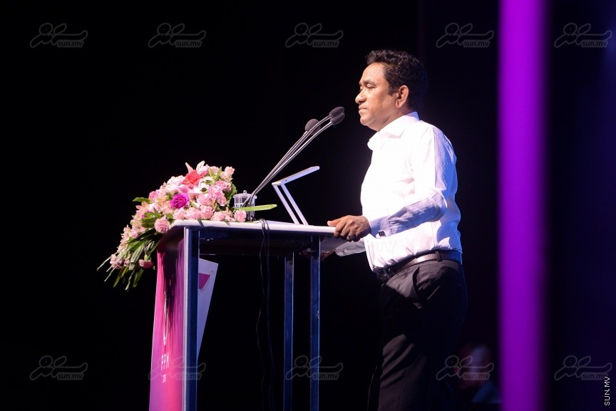 "މަގެ ދީނާ މަގެ ގައުމާ!"ގެ ނަމުގައި ސަރުކާރު ހިންގާ ކޯލިޝަންއިން ކާނިވާ ސަރަހައްދުގައި ބޭއްވި ޖަލްސާގެ ތެރެއިން---ސަން ފޮޓޯ/ މުހައްމަދު އަފްރާހް