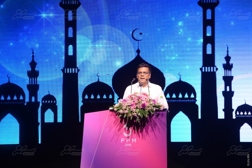 "މަގެ ދީނާ މަގެ ގައުމާ!"ގެ ނަމުގައި ސަރުކާރު ހިންގާ ކޯލިޝަންއިން ކާނިވާ ސަރަހައްދުގައި ބޭއްވި ޖަލްސާގެ ތެރެއިން---ސަން ފޮޓޯ/ މުހައްމަދު އަފްރާހް