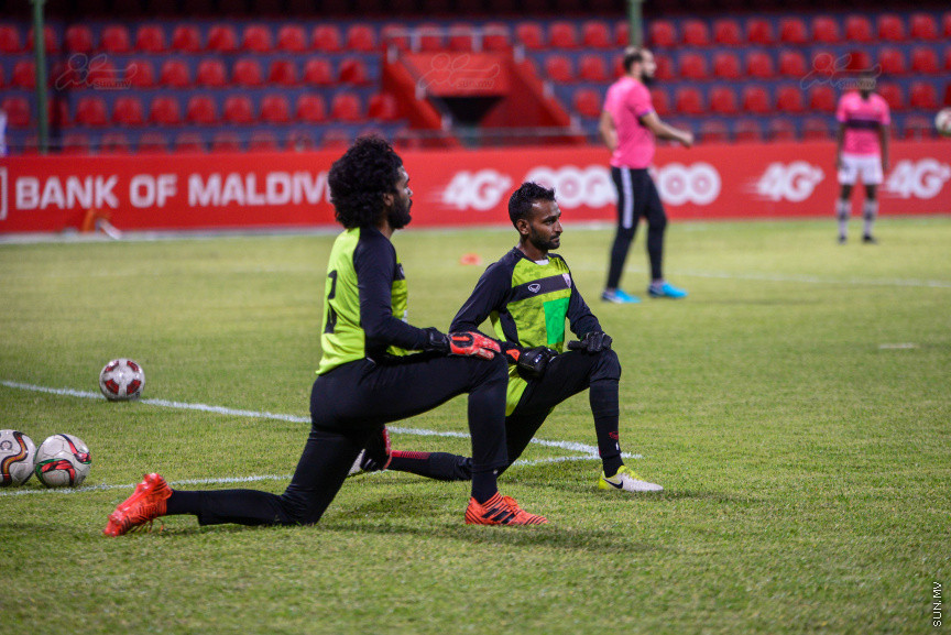 ރާއްޖޭގެ ޓީސީ ސްޕޯޓްސް ކްލަބާއި އިންޑީއާގެ ބެންގަލޫރު އެފްސީ ވާދަކުރާ އޭއެފްސީ ކަޕު ކޮލިފައިން ފުރަތަމަ ލެގު އޮންނާނި މާދަމާ ރޭ ގައުމީ ފުޓުބޯޅަ ދަނޑުގައި---ސަން ފޮޓޯ/ މުހައްމަދު އަފްރާހް 