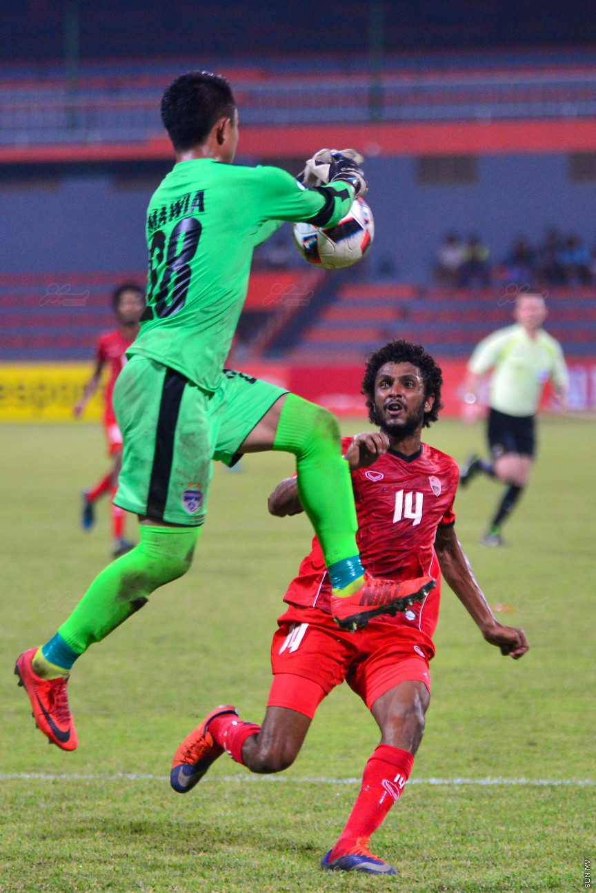 އޭއެފްސީ ކަޕް ޕްލޭ އޯފްގައި ރާއްޖޭގެ ޓީސީއާއި އިންޑިއާގެ ބެންގަލޫރު އެފްސީ ބައްދަލުކުރާ ފުރަތަމަ ލެގު މެޗުގެ ތެރެއިން: ގައުމީ ފުޓްބޯޅަ ދަނޑުގައި މިރޭ ކުޅުނު މެޗު 3-2 ގެ ނަތީޖާއަކުން ކާމިޔާބު ކުރީ   ބެންގަލޫރު އެފްސީ---ސަން ފޮޓޯ/ މުހައްމަދު އަފްރާހް 