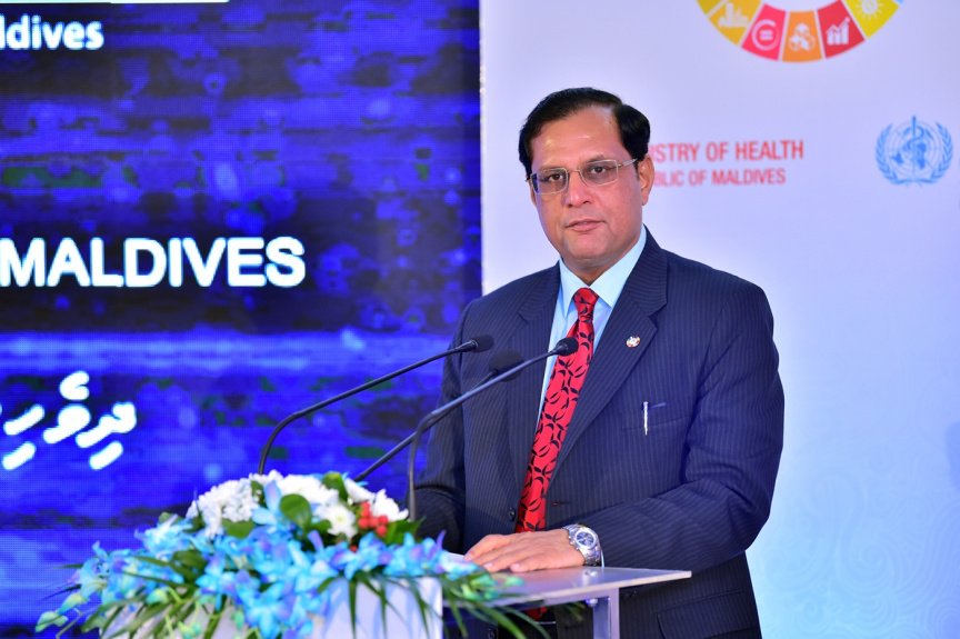 ފެބްރުއަރީ 15، 2018: ރާއްޖެއިން ޓީބީ ނައްތާލުމުގެ ގައުމީ ސްޓްރެޓެޖިކް ޕްލޭން އިފްތިތާހުކުރުމަށް ހޮޓެލް ޖެންގައި ބޭއްވި ރަސްމިއްޔާތުގެ ތެރެއިން: އެ ޕްލޭން އިފްތިތާހުކޮށްދެއްވީ ރައީސް ޔާމީން -- ފޮޓޯ/ ރައީސް އޮފީސް