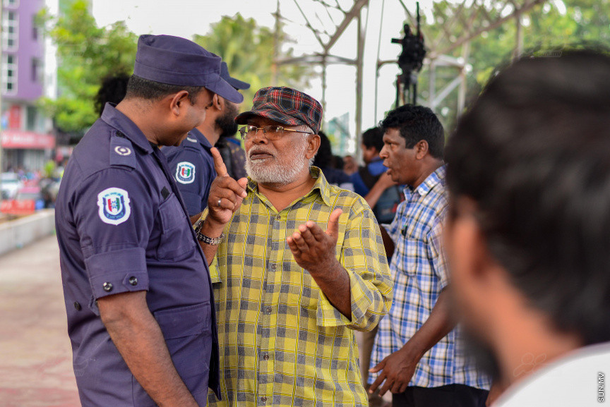 16 ފެބްރުއަރީ 2018: އިދިކޮޅު ފަރާތްތަކުން "ވޯމްއަޕް" ގެ ނަމުގައި މާލޭގައި ކުރިއަށްގެންދާ އެއްވުމުގެ ތެރެއިން --- ސަން ފޮޓޯ/ މުހައްމަދު އަފްރާހް