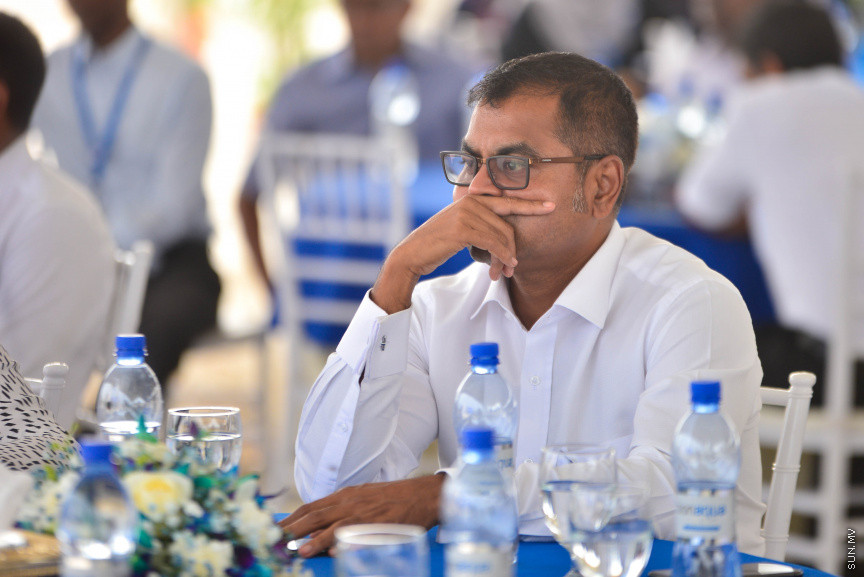 ބޯހިޔާވަހިކަން ފޯރުކޮށްދިނުމަށް ސަރުކާރުން ހިންގާ "ހިޔާ" މަޝްރޫއުގެ ދަށުން އެސްޓީއޯ އިން ހުޅުމާލޭގައި ހަދާ 15 ބުރީގެ ރެޒިޑެންޝަލް ދެ ޓަވަރުގެ ބިންގާ އެޅުމަށް ބޭއްވި ރަސްމިއްޔާތުގެ ތެރެއިން---ސަން ފޮޓޯ/ މުހައްމަދު އަފްރާހް 