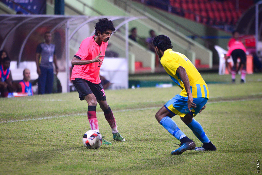  26 ފެބްރުއަރީ 2018: އެސްޓީއޯ މާލެ ލީގުގައި ޔުނައިޓެޑް ވިކްޓަރީ އާއި ވެލެންސިޔާ ބައްދަލުކުރި މެޗުގެ ތެރެއިން: 3-0 ގެ ނަތީޖާއަކުން މެޗު ކާމިޔާބް ކުރީ ޔޫވީއިން---ސަން ފޮޓޯ/ މުހައްމަދު އަފްރާހް 