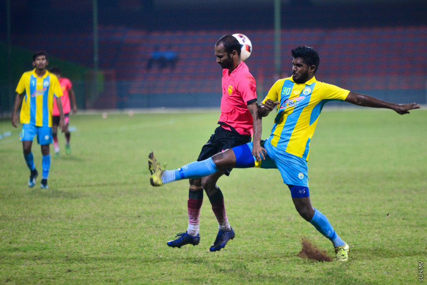  26 ފެބްރުއަރީ 2018: އެސްޓީއޯ މާލެ ލީގުގައި ޔުނައިޓެޑް ވިކްޓަރީ އާއި ވެލެންސިޔާ ބައްދަލުކުރި މެޗުގެ ތެރެއިން: 3-0 ގެ ނަތީޖާއަކުން މެޗު ކާމިޔާބް ކުރީ ޔޫވީއިން---ސަން ފޮޓޯ/ މުހައްމަދު އަފްރާހް 