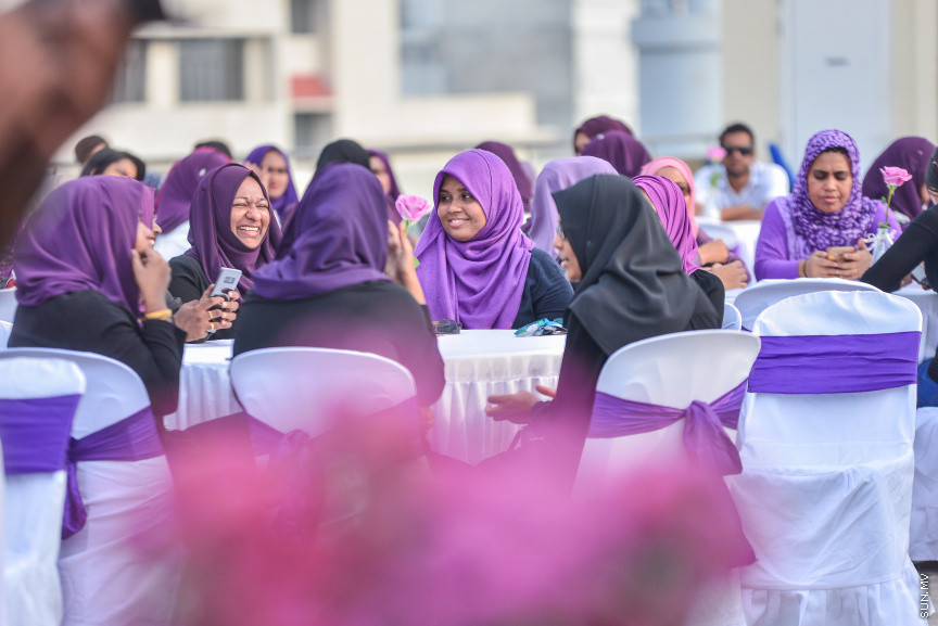 މާޗް 8، 2018: ބައިނަލްއަގުވާމީ އަންހެނުންގެ ދުވަސް ފާހަގަކުރުމުގެ ގޮތުން އެމްޑަބްލިއުއެސްސީގެ ފަރާތުން ބޭއްވި ހާއްސަ ހަފްލާގެ ތެރެއިން -- ސަން ފޮޓޯ/ ފަޔާޒު މޫސާ