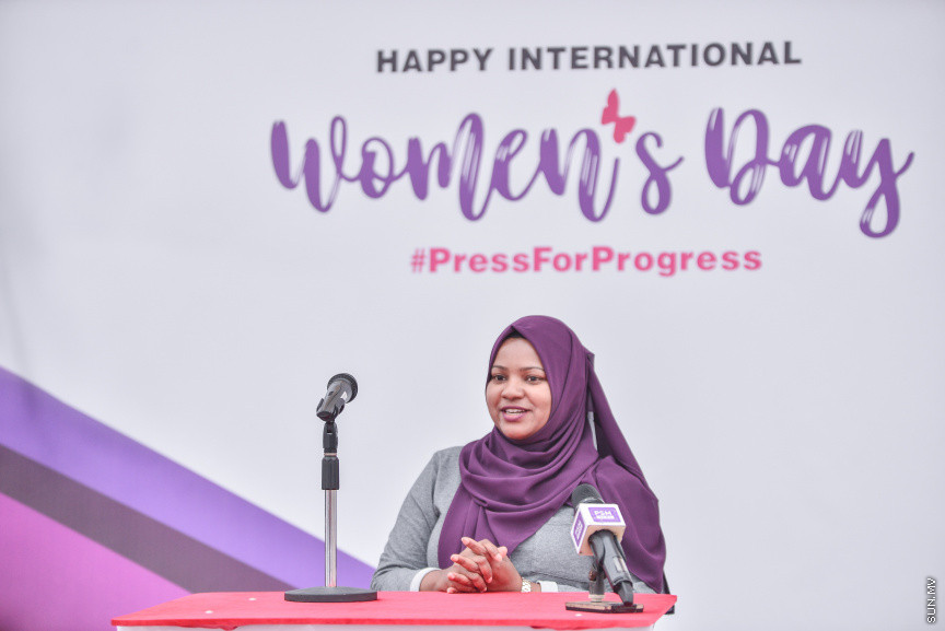 މާޗް 8، 2018: ބައިނަލްއަގުވާމީ އަންހެނުންގެ ދުވަސް ފާހަގަކުރުމުގެ ގޮތުން އެމްޑަބްލިއުއެސްސީގެ ފަރާތުން ބޭއްވި ހާއްސަ ހަފްލާގެ ތެރެއިން -- ސަން ފޮޓޯ/ ފަޔާޒު މޫސާ