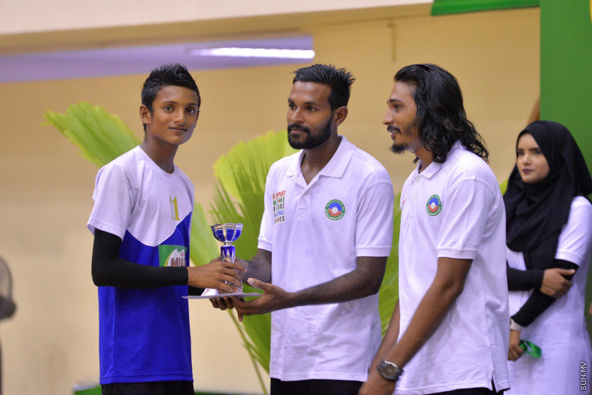 މައިލޯ އިންޓަސުކޫލް ވޮލީ ބޯޅަ މުބާރާތުގެ ނިންމުމުގެ ރަސްމިއްޔާތުގެ ތެރެއިން--ސަން ފޮޓޯ/ މުހައްމަދު އަފްރާހް 