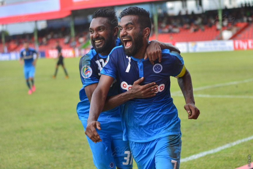 އޭއެފްސީ ކަޕްގެ 'ގްރޫޕް އީ'ގައި ރާއްޖޭގެ ނިއު ރޭޑިއަންޓް ސްޕޯޓްސް ކްލަބާއި އިންޑިއާގެ އައިޒޯލް އެފްސީ ބައްދަލުކުރި މެޗުގެ ތެރެއިން: 3-1ގެ ނަތީޖާއަކުން މެޗު ކާމިޔާބް ކުރީ ނިއު ރޭޑިއަންޓް ސްޕޯޓްސް ކްލަބް---ސަން ފޮޓޯ/ މުހައްމަދު އަފްރާހް 