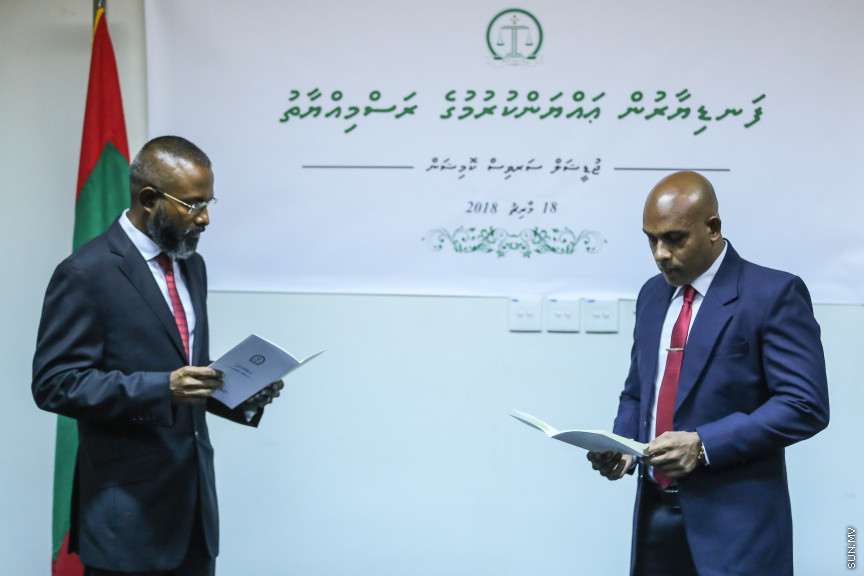 މާޗް 18، 2018: ހައި ކޯޓުގެ ފަނޑިޔާރު ކަމަށް ޖޭއެސްސީން އައްޔަން ކުރި ހަސަން އަލީ ފަނޑިޔާރު ކަމުގެ ހުވާ ކުރެއްވުން -- ސަން ފޮޓޯ/ ފަޔާޒު މޫސާ