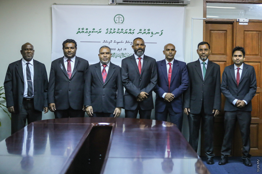މާޗް 18، 2018: ހައި ކޯޓުގެ ފަނޑިޔާރު ކަމަށް ޖޭއެސްސީން އައްޔަން ކުރި ހަސަން އަލީ ފަނޑިޔާރު ކަމުގެ ހުވާ ކުރެއްވުން -- ސަން ފޮޓޯ/ ފަޔާޒު މޫސާ