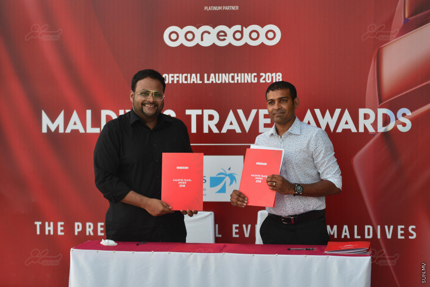 މަޓާޓޯ މޯލްޑިވްސް ޓްރެވަލް އެވޯޑްސް 2018 ލޯންޗުކުރުމަށް ކޮކޯ ބޮޑު ހިތި ރިސޯޓުގައި ބޭއްވި ރަސްމިއްޔާތުގެ ތެރެއިން: މިއަހަރުގެ އެވޯޑްސްގެ އޮންލައިން މީޑިއާ ޕާޓްނަރަކީ ސަން އޮންލައިން -- ސަން ފޮޓޯ/ މުހައްމަދު އަފްރާހް